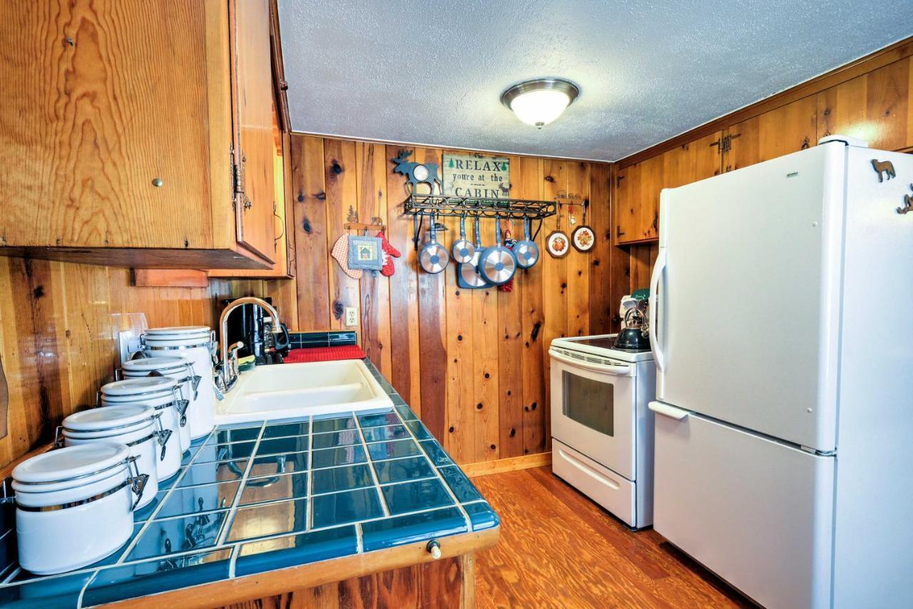 Cozy Cabin With Ac And Deck, 5 Mi To Downtown Prescott Villa Eksteriør billede